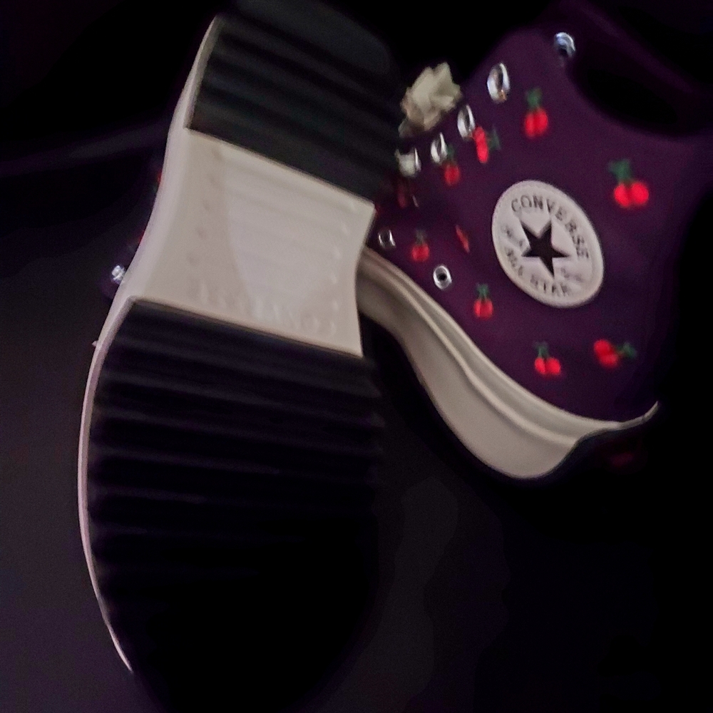 Converse Chuck Taylor All Star in Black and White - Picture 13 of 15